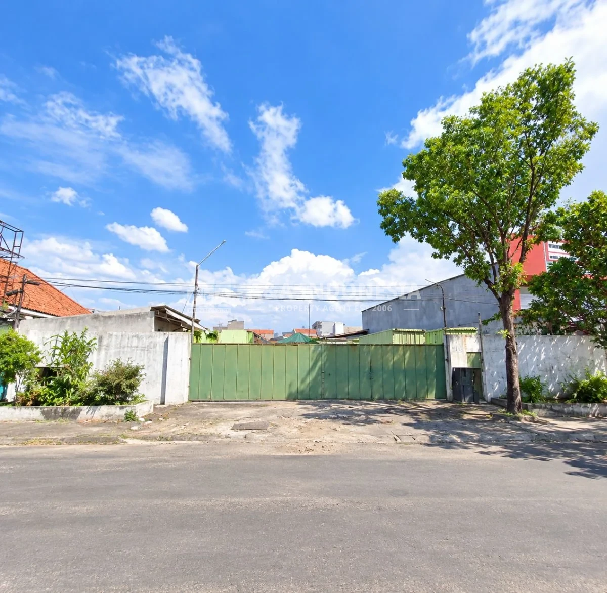 Dijual Tanah Luas Strategis di Pecindilan, Surabaya Pusat