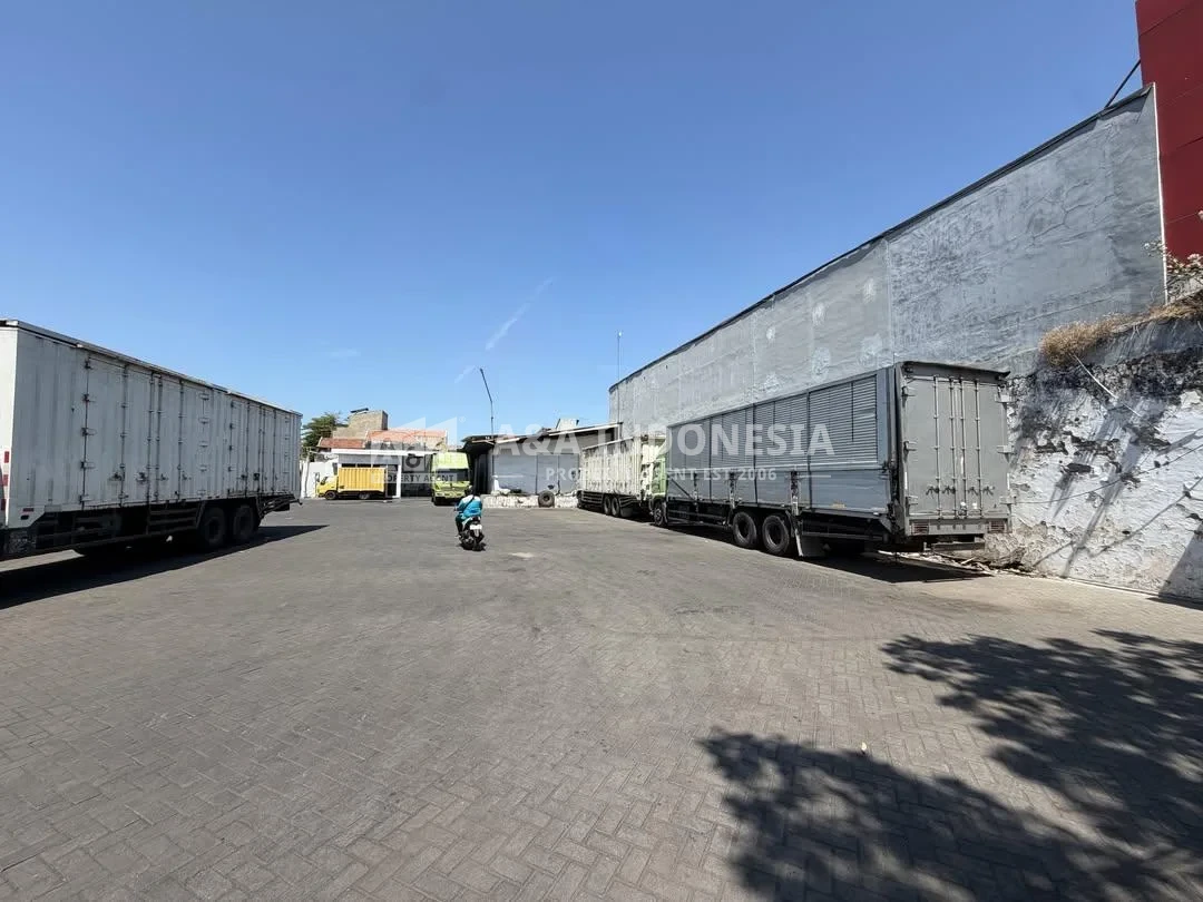 Dijual Tanah Luas Strategis di Pecindilan, Surabaya Pusat - Thumbnail 2