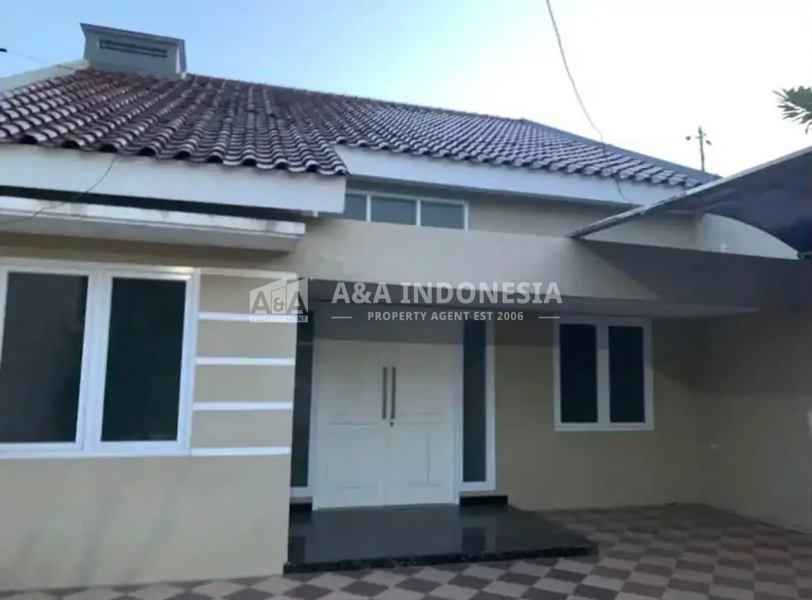 Disewakan Cepat Rumah Strategis di Darmo Sentosa Raya, Surabaya Barat
