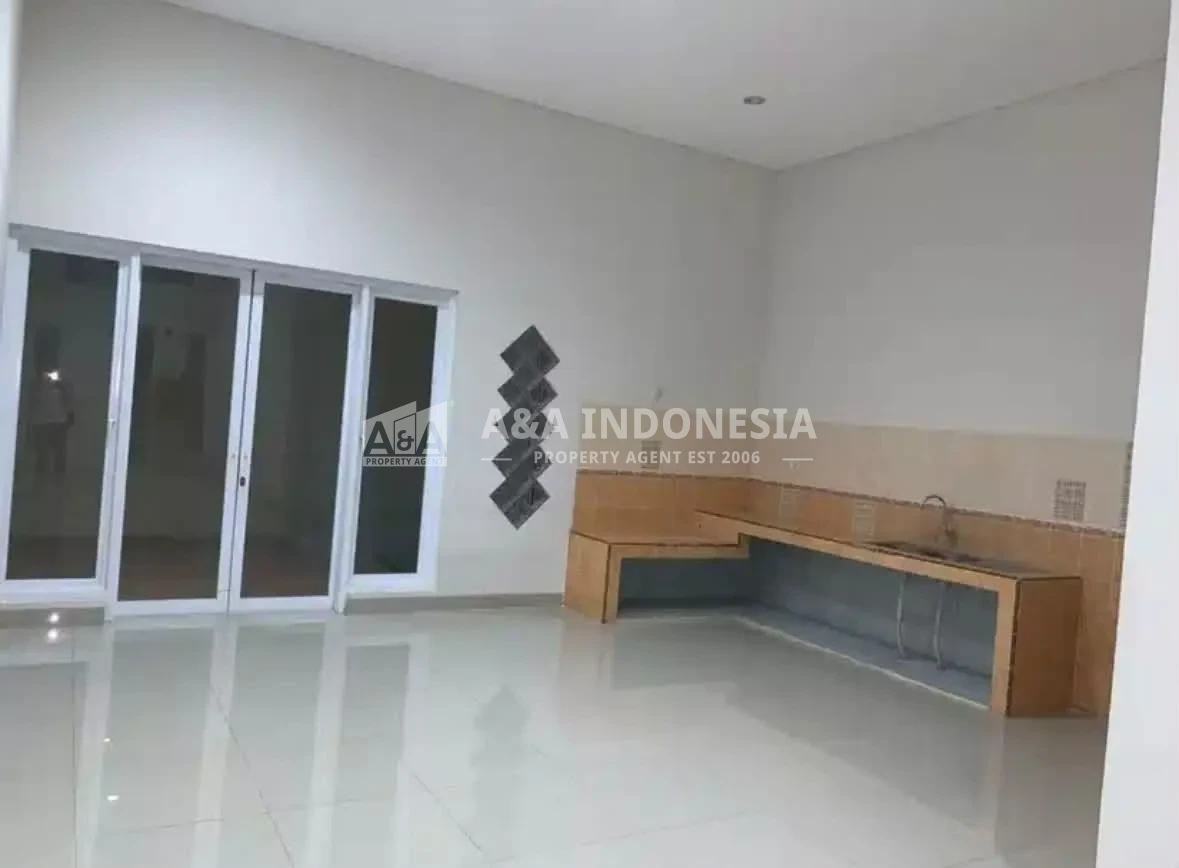 Disewakan Cepat Rumah Strategis di Darmo Sentosa Raya, Surabaya Barat - Thumbnail 4