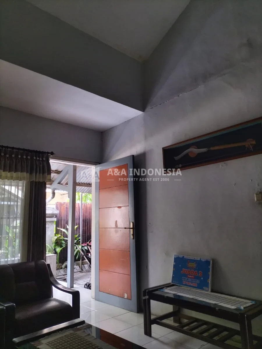 Dijual Rumah di Nginden Intan Surabaya Timur – Dilengkapi Toko, SHM, Harga Nego - Thumbnail 4