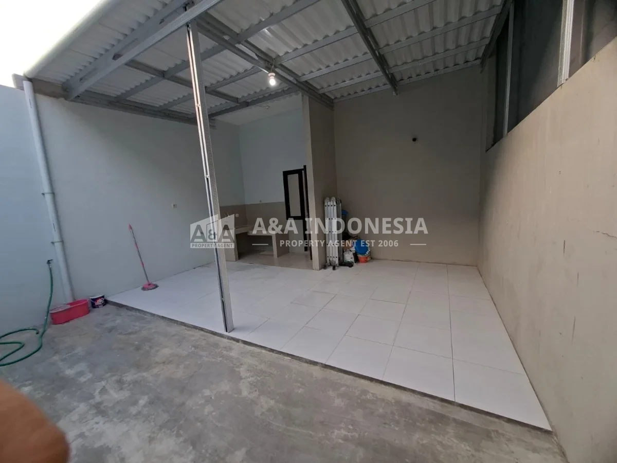 Disewakan Rumah 2 Lantai di Alana Regency Tambak Oso Surabaya Timur - Thumbnail 8
