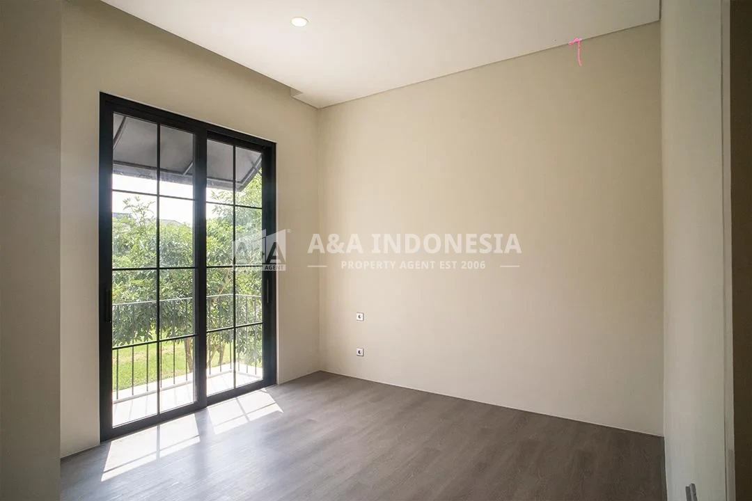 Jual Rumah Mewah American Classic 2 Lantai Woodland Lokasi Premium Citraland Utama Surabaya - Thumbnail 7