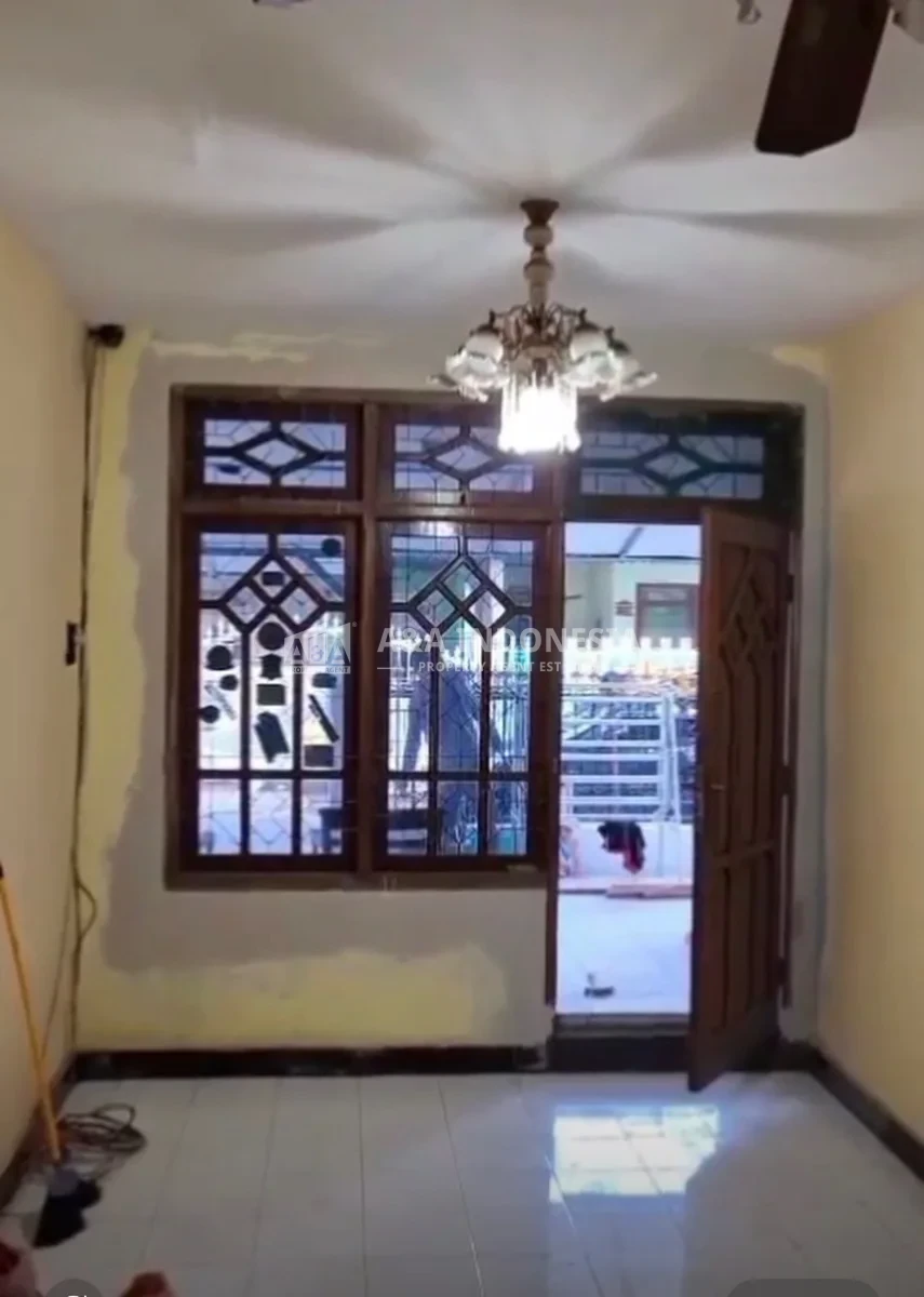 Dijual Rumah di Bendul Merisi Permai, Surabaya Selatan – Lokasi Strategis Tengah Kota - Thumbnail 2