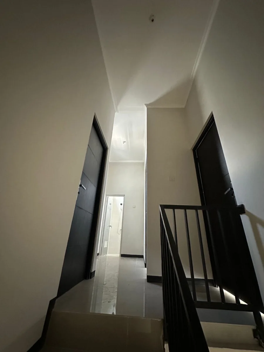 Dijual Rumah 2 Lantai Grand Alana Gunung Anyar Surabaya Timur - Thumbnail 5