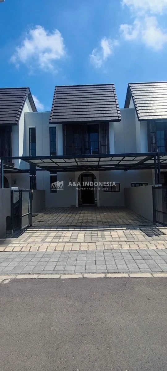 Dijual Rumah 2 Lantai Amesta Living Surabaya Timur Posisi Boulevard
