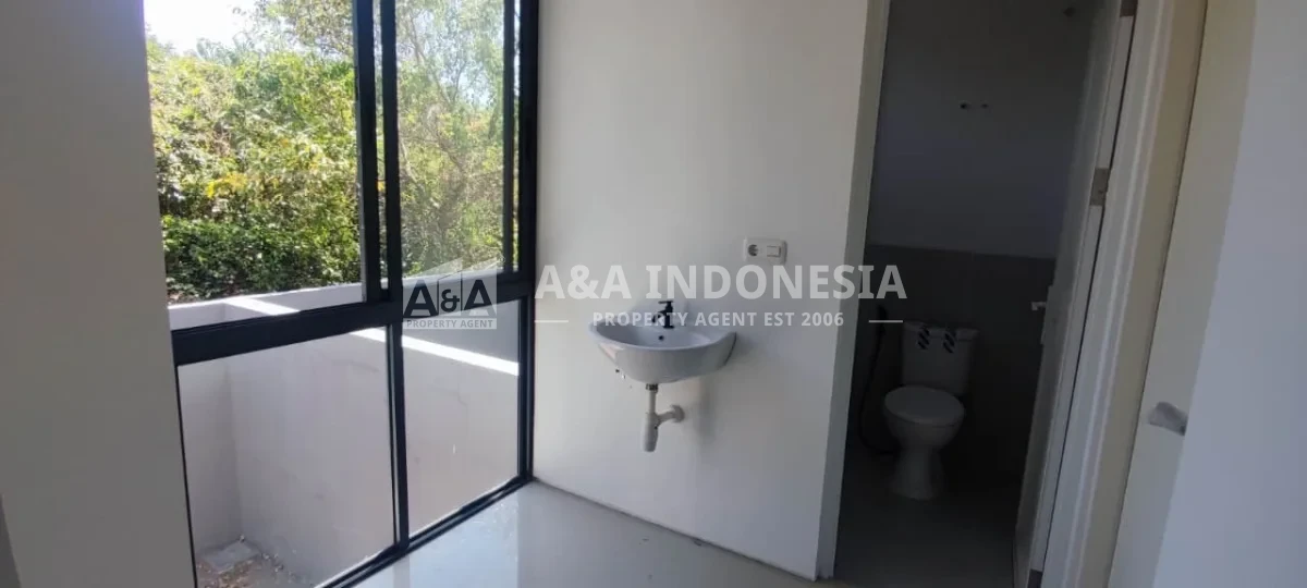 Dijual Rumah 2 Lantai Amesta Living Surabaya Timur Posisi Boulevard - Thumbnail 5