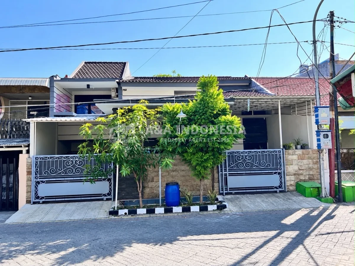 Dijual Rumah Mulyosari Utara Surabaya Timur Dekat Pakuwon City Mall Galaxy Mall Pusat Kuliner dan Fakultas Kesehatan