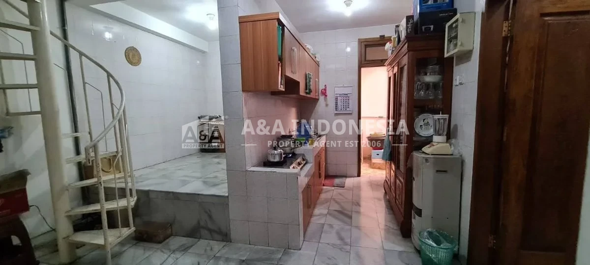 Dijual rumah strategis dan luas di Tenggilis Timur, Surabaya Selatan - Thumbnail 2