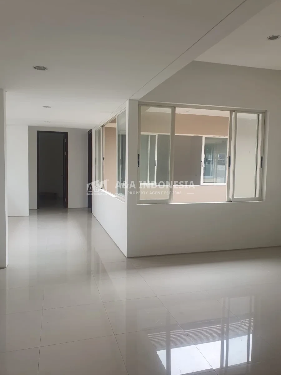 Dijual & Disewakan Rumah Mewah di Graha Natura Surabaya Barat - Thumbnail 7