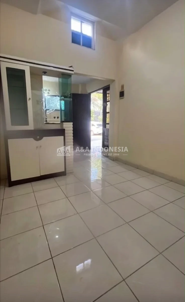 Disewakan Murah Rumah Bukit Palma Citraland Surabaya Barat - Thumbnail 2