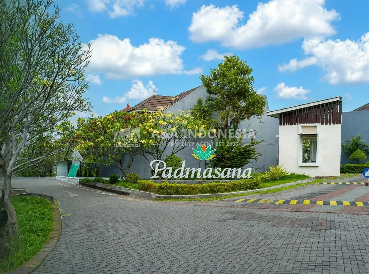 Dijual Rumah Mewah dan Luas di Cluster Padmasana Pondok Jati Sidoarjo