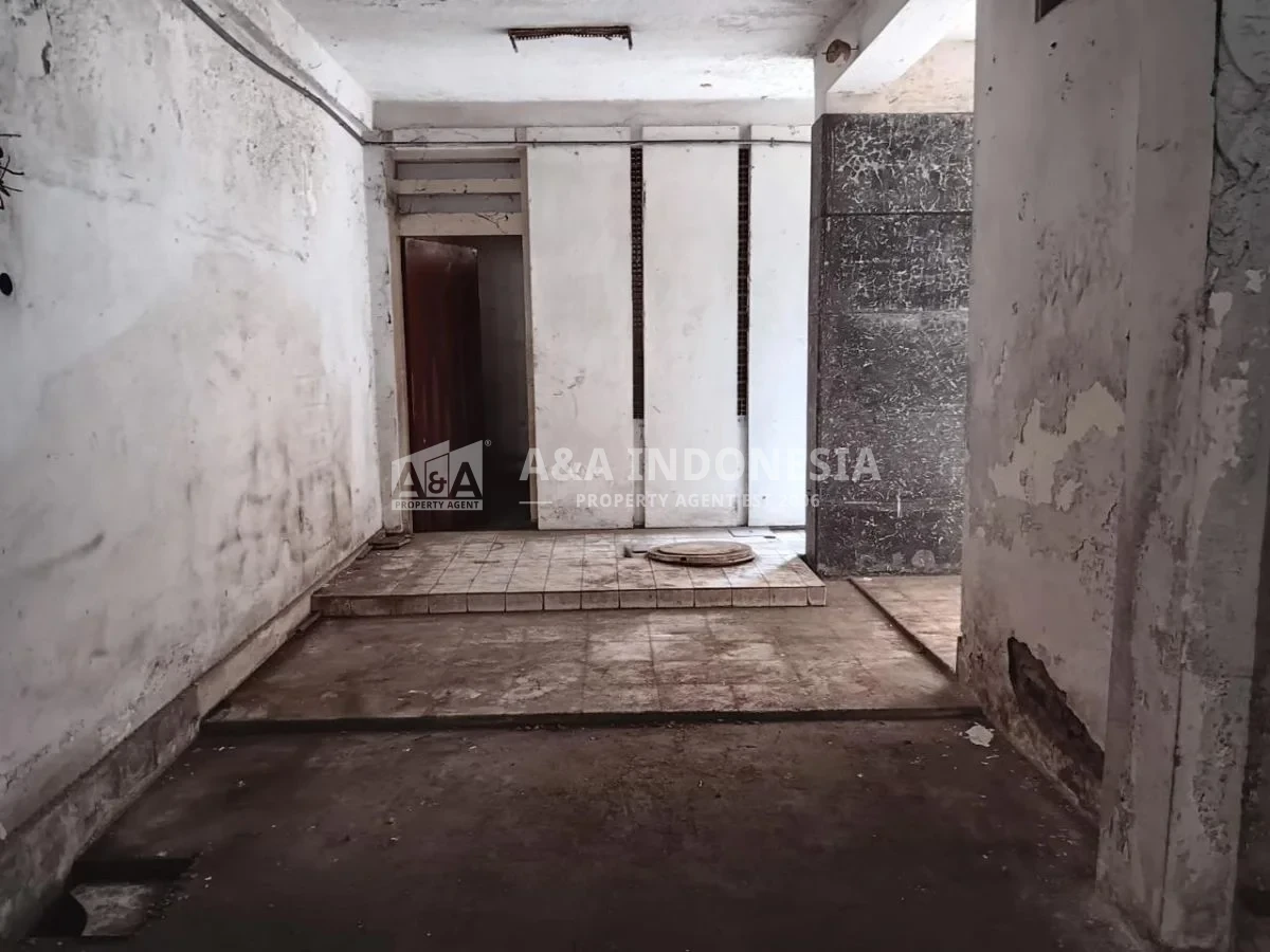 Dijual rumah hitung tanah lokasi strategis di jl. sulawesi surabaya pusat - Thumbnail 5