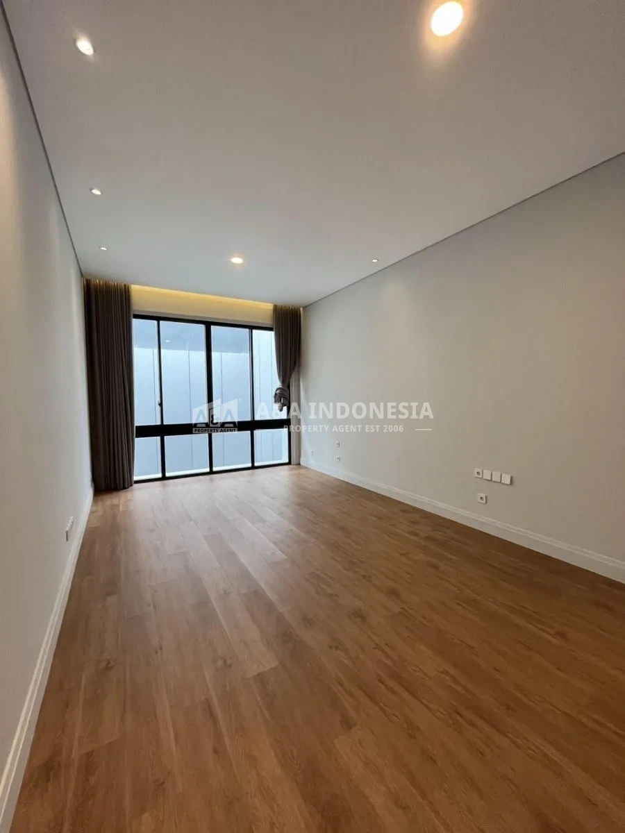 Dijual Rumah Bagus dan Mewah di Puri Widya Kencana, Citraland Surabaya Barat – Dekat Sekolah Ciputra - Thumbnail 4