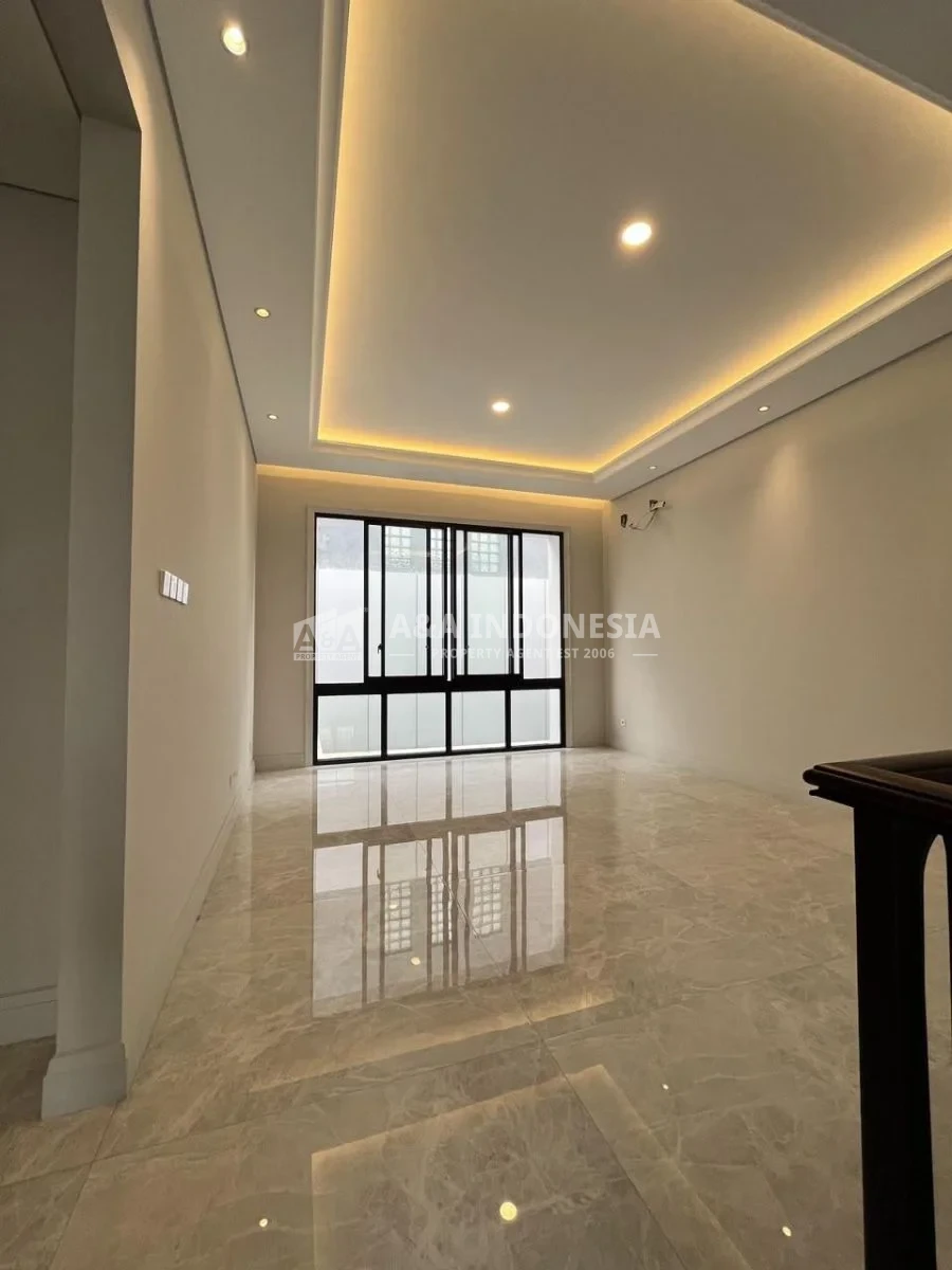 Dijual Rumah Bagus dan Mewah di Puri Widya Kencana, Citraland Surabaya Barat – Dekat Sekolah Ciputra - Thumbnail 7