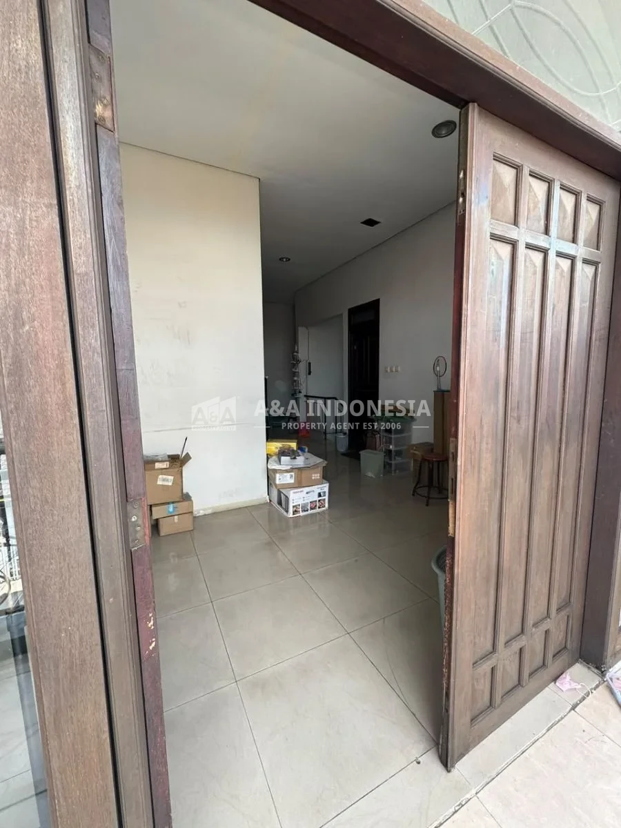Dijual Rumah Usaha Lokasi Hook Dan Terawat Di Dukuh Kupang Barat Surabaya Barat - Thumbnail 5