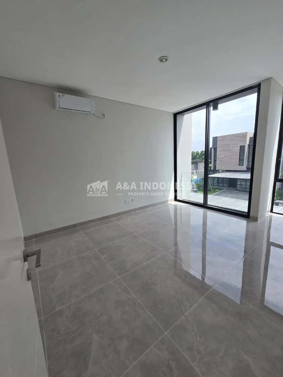Dijual Cepat Rumah Minimalis di Pelican Hill, Citraland Utara, Surabaya Barat - Thumbnail 3