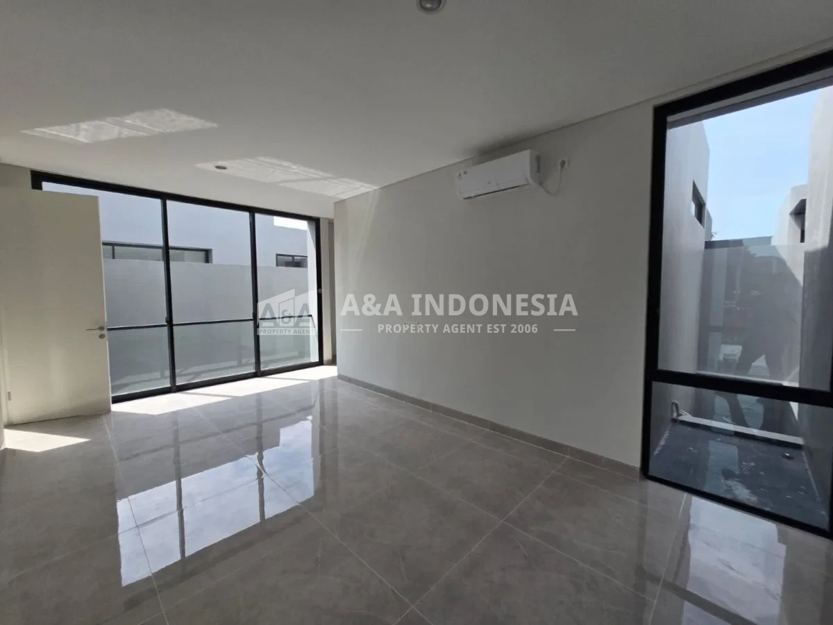 Dijual Cepat Rumah Minimalis di Pelican Hill, Citraland Utara, Surabaya Barat - Thumbnail 4