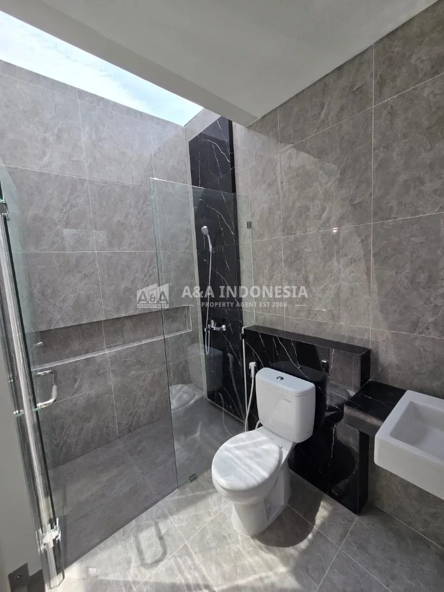 Dijual Cepat Rumah Minimalis di Pelican Hill, Citraland Utara, Surabaya Barat - Thumbnail 5