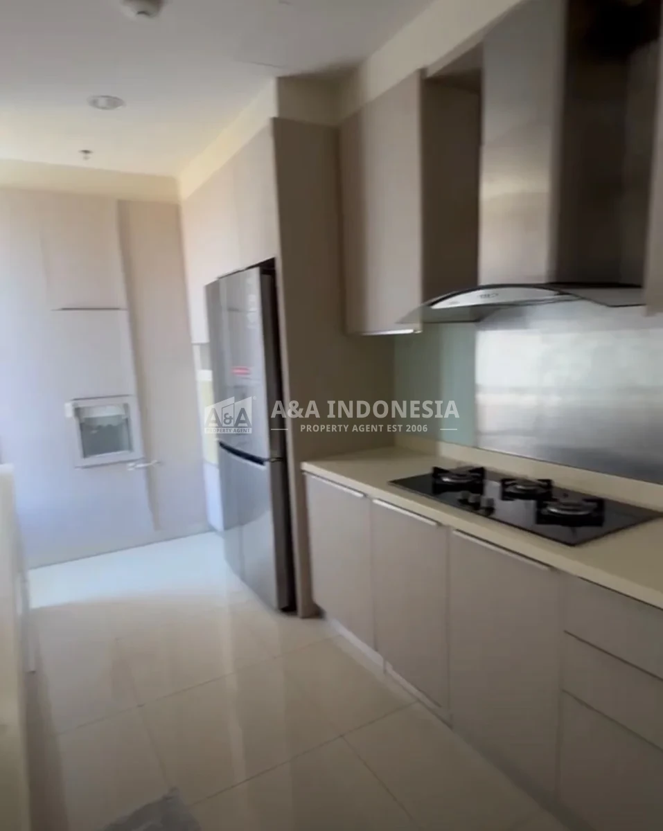 Disewakan Apartemen Private Lift View Golf Adhiwangsa Bukit Darmo Boulevard Surabaya Barat - Thumbnail 4