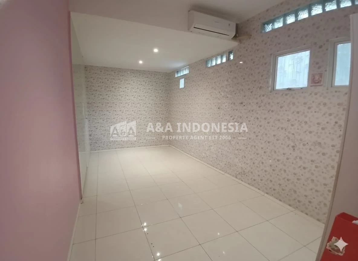 Dijual Rumah Bagus 2 Lantai Di Perumahan Beranda Mumbul Nusa Dua Bali - Thumbnail 4