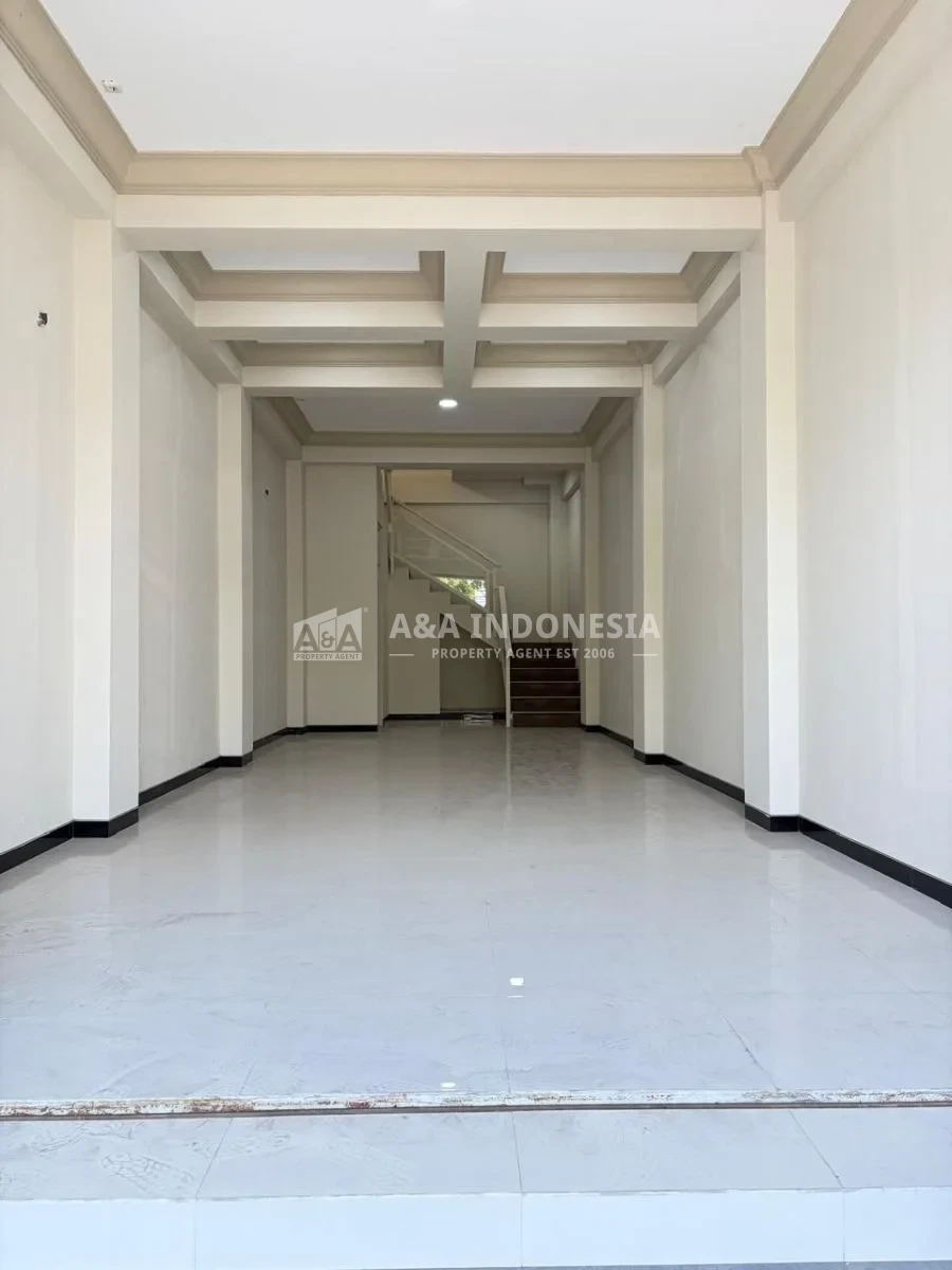Dijual Ruko Luas Dan Terawat Lokasi Di Manukan Tengah Surabaya Barat