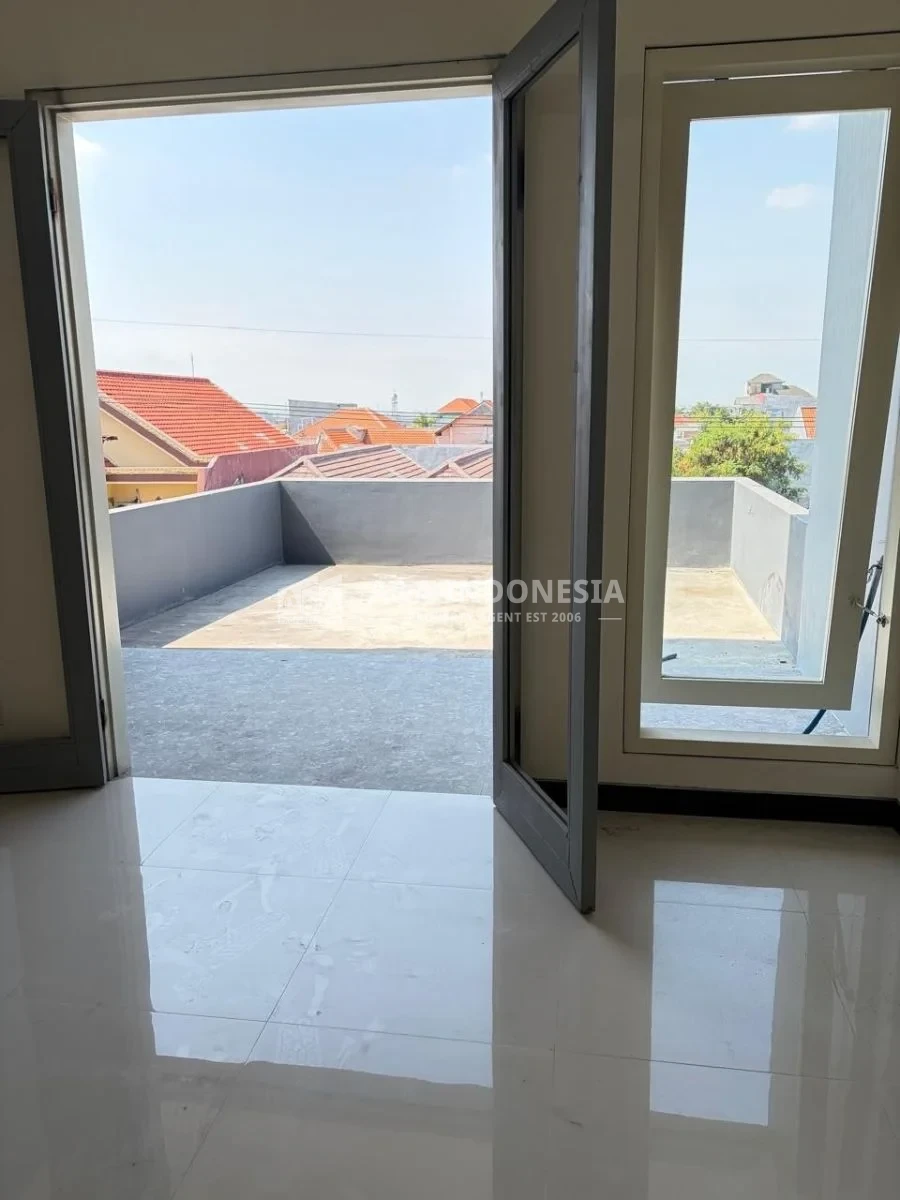 Dijual Ruko Luas Dan Terawat Lokasi Di Manukan Tengah Surabaya Barat - Thumbnail 3