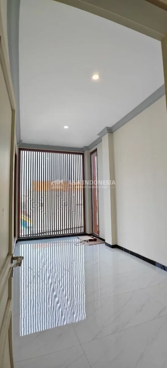 Dijual Rumah Mewah 2 Lantai Di Manukan Indah Surabaya Barat - Thumbnail 2