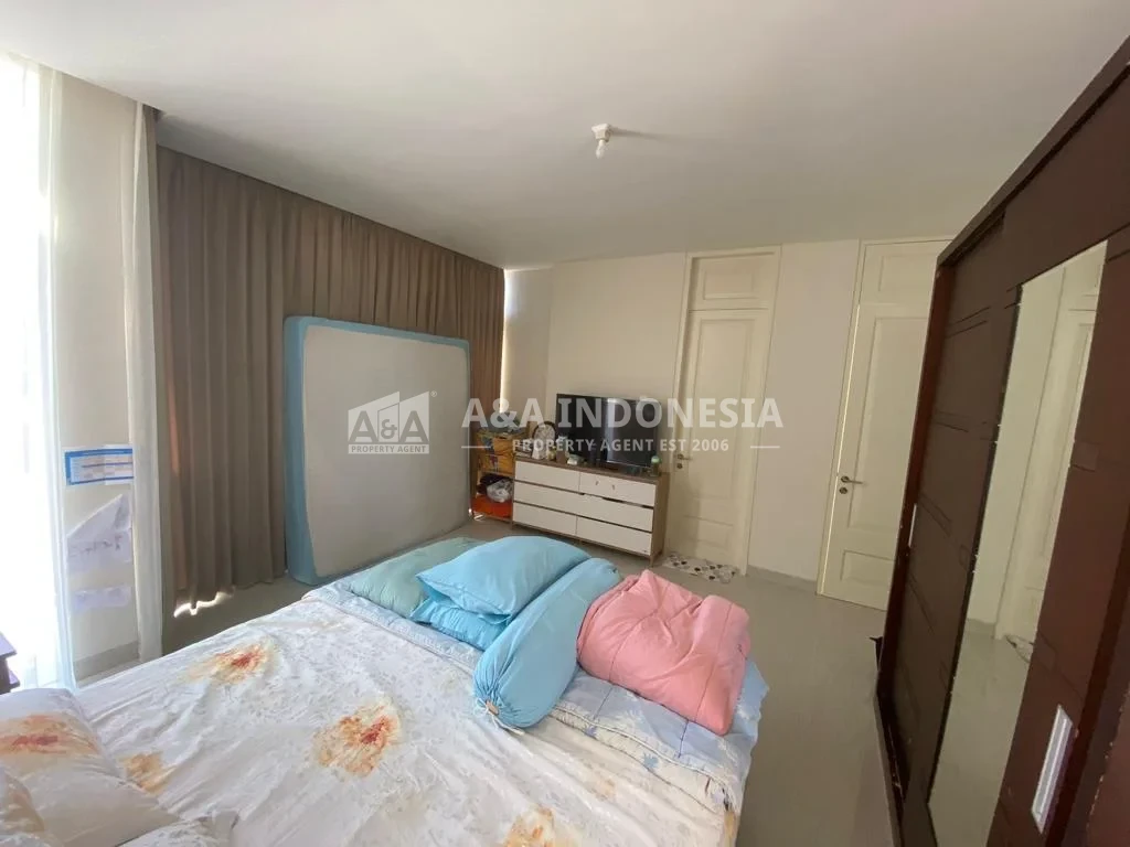 Dijual Rumah Mewah 2 Lantai di Grand Pakuwon Surabaya Barat - Thumbnail 2