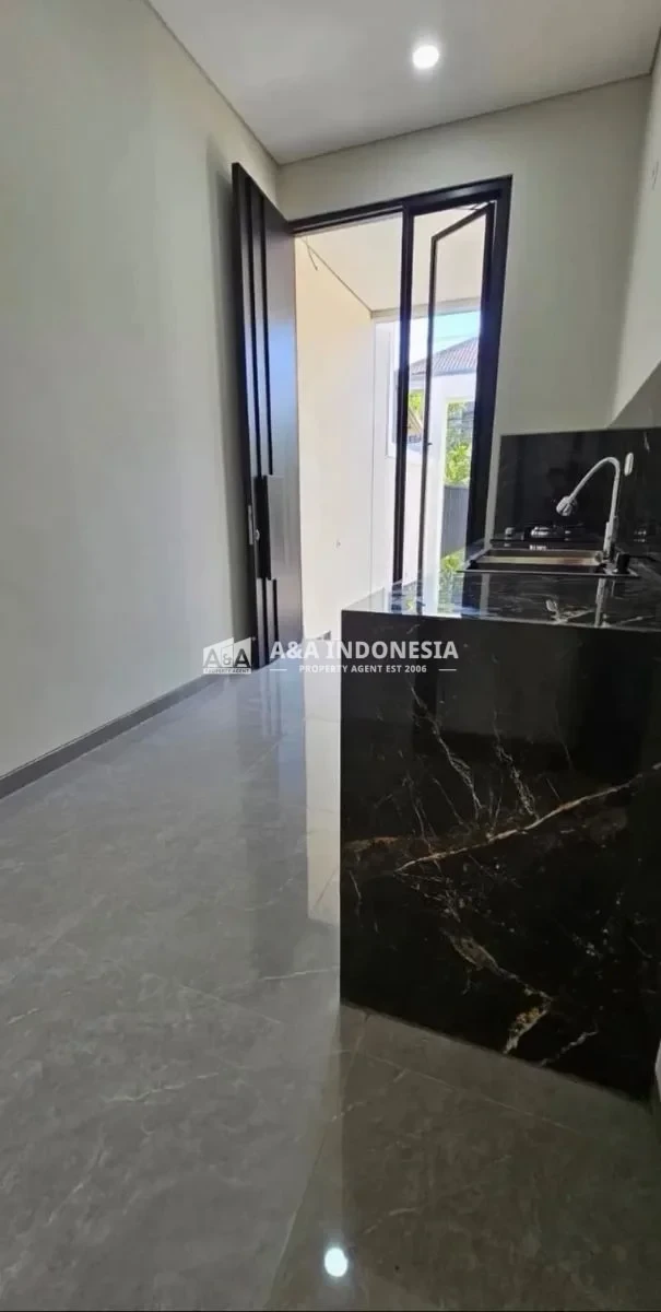 Dijual Rumah Mewah Baru 2 Lantai Luas Sutorejo Utara Surabaya Timur - Thumbnail 8