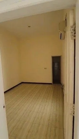 DISEWAKAN RUMAH FURNISH DI MAXWELL CITRALAND SURABAYA BARAT - Thumbnail 8