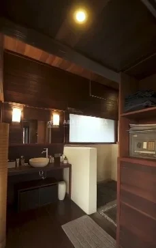 Dijual Rumah Bagus 2 Lantai Lokasi Di Kerobokan Kuta Utara Bali - Thumbnail 4