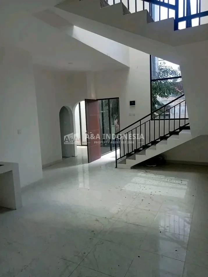 Dijual Villa Bagus Dan Terawat Lokasi Di Kawasan Badung Bali - Thumbnail 3