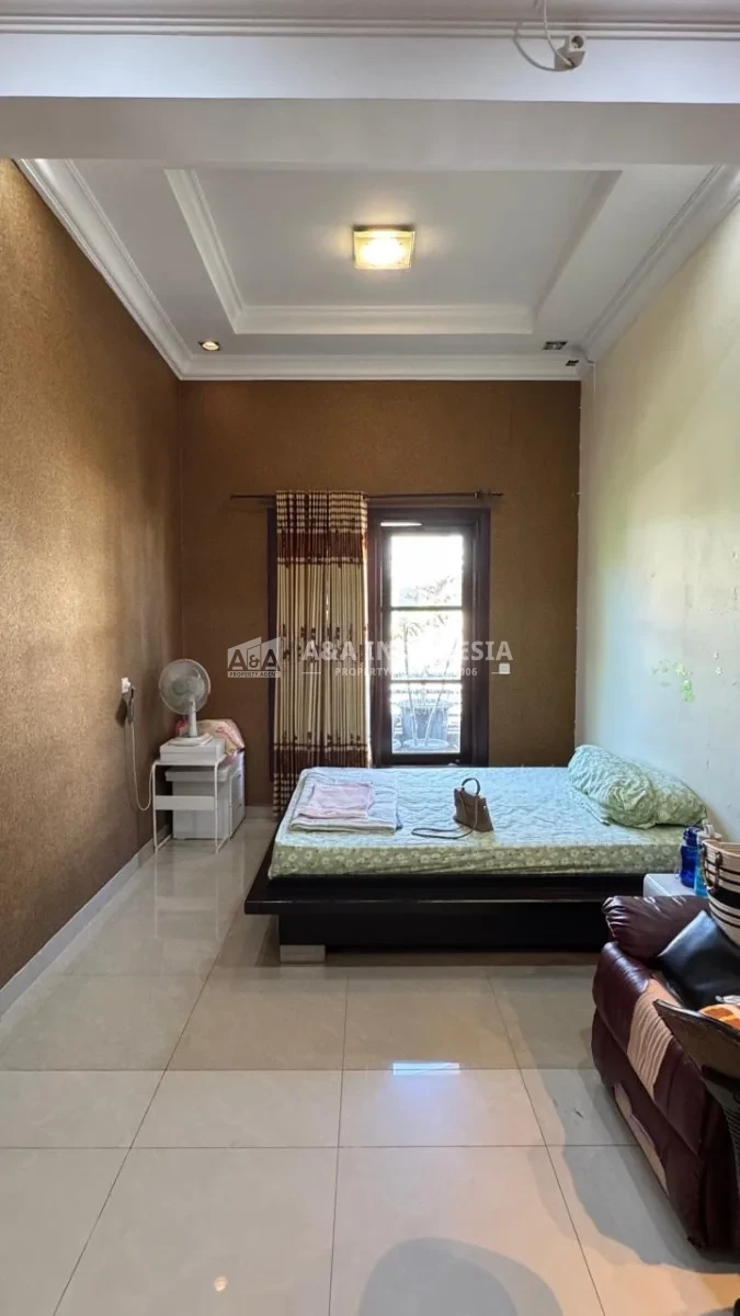 Dijual Rumah Central Park A Yani Regency Surabaya, 5 Kamar Tidur dan Water Heater di Setiap Kamar Mandi - Thumbnail 4
