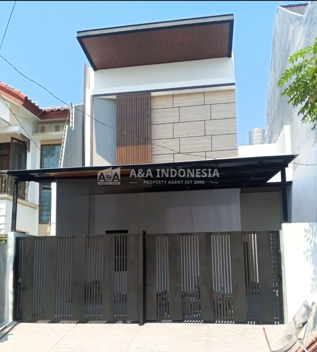 Dijual Rumah 2 Lantai Dharmahusada Surabaya Timur Access Dekat Park Shanghai Pakuwon City Mall dan Galaxy Mall Universitas dan Fakultas kesehatan