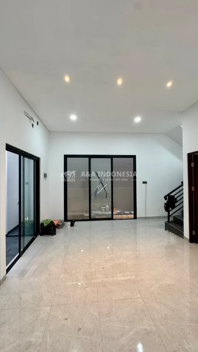 Dijual Rumah 2 Lantai Dharmahusada Surabaya Timur Access Dekat Park Shanghai Pakuwon City Mall dan Galaxy Mall Universitas dan Fakultas kesehatan - Thumbnail 2
