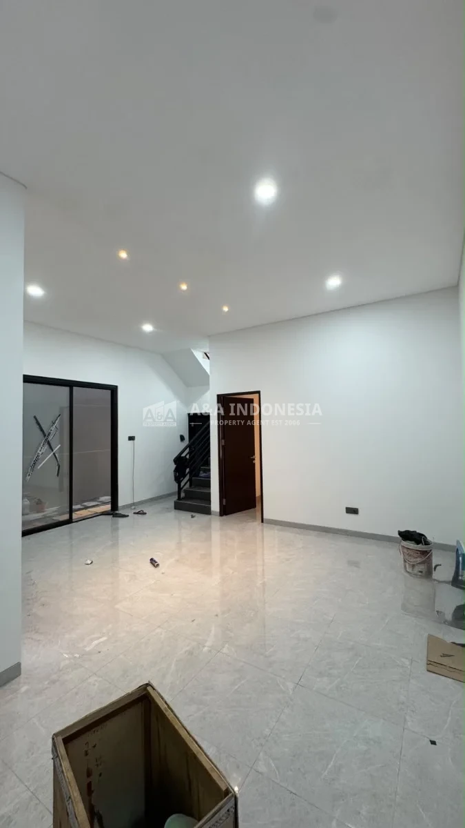 Dijual Rumah 2 Lantai Dharmahusada Surabaya Timur Access Dekat Park Shanghai Pakuwon City Mall dan Galaxy Mall Universitas dan Fakultas kesehatan - Thumbnail 3