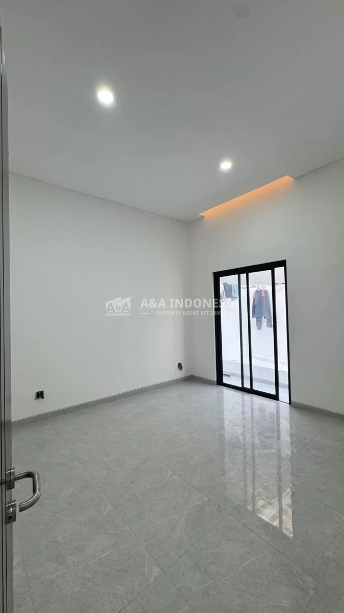 Dijual Rumah 2 Lantai Dharmahusada Surabaya Timur Access Dekat Park Shanghai Pakuwon City Mall dan Galaxy Mall Universitas dan Fakultas kesehatan - Thumbnail 4