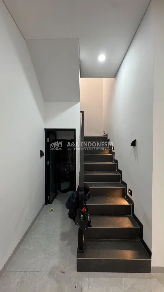Dijual Rumah 2 Lantai Dharmahusada Surabaya Timur Access Dekat Park Shanghai Pakuwon City Mall dan Galaxy Mall Universitas dan Fakultas kesehatan - Thumbnail 5