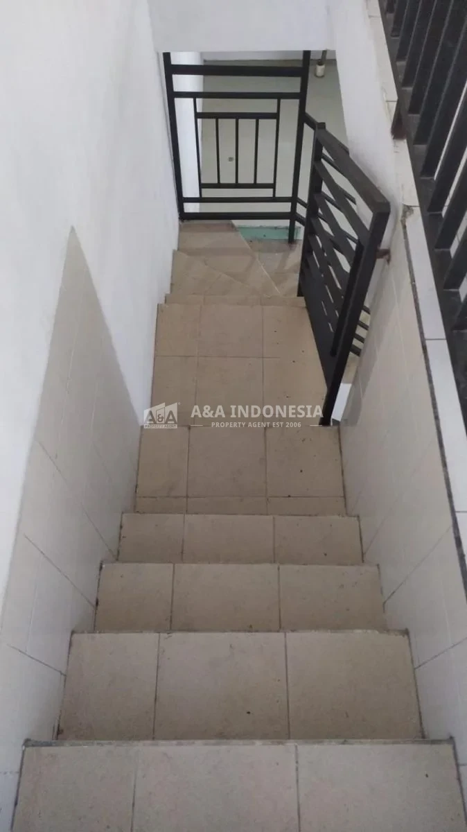 DIJUAL RUMAH 2 LANTAI SIAP HUNI DI MEDAYU UTARA SURABAYA TIMUR - Thumbnail 3