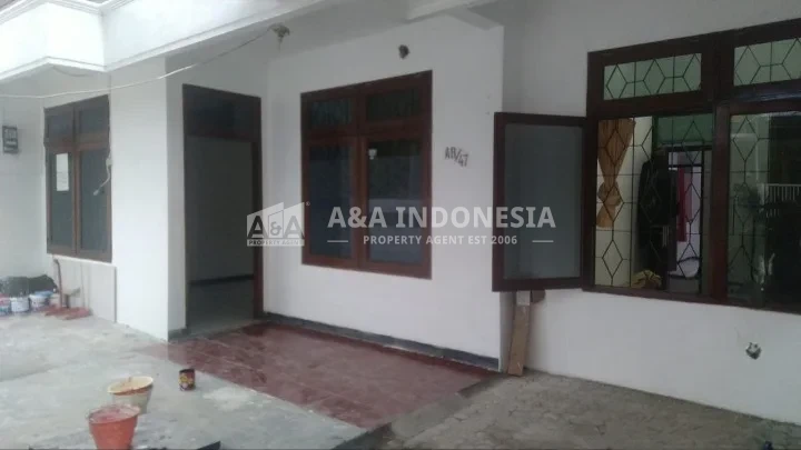 Disewakan Rumah Siap Huni Lokasi Di Klampis Semolo Timur Surabaya Timur - Thumbnail 3