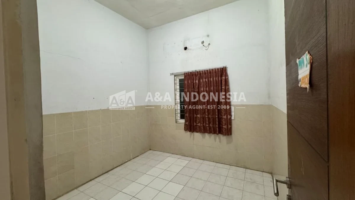 Dijual Rumah Bagus 2 Lantai Lokasi Di Kawasan Simokerto Surabaya Utara - Thumbnail 3