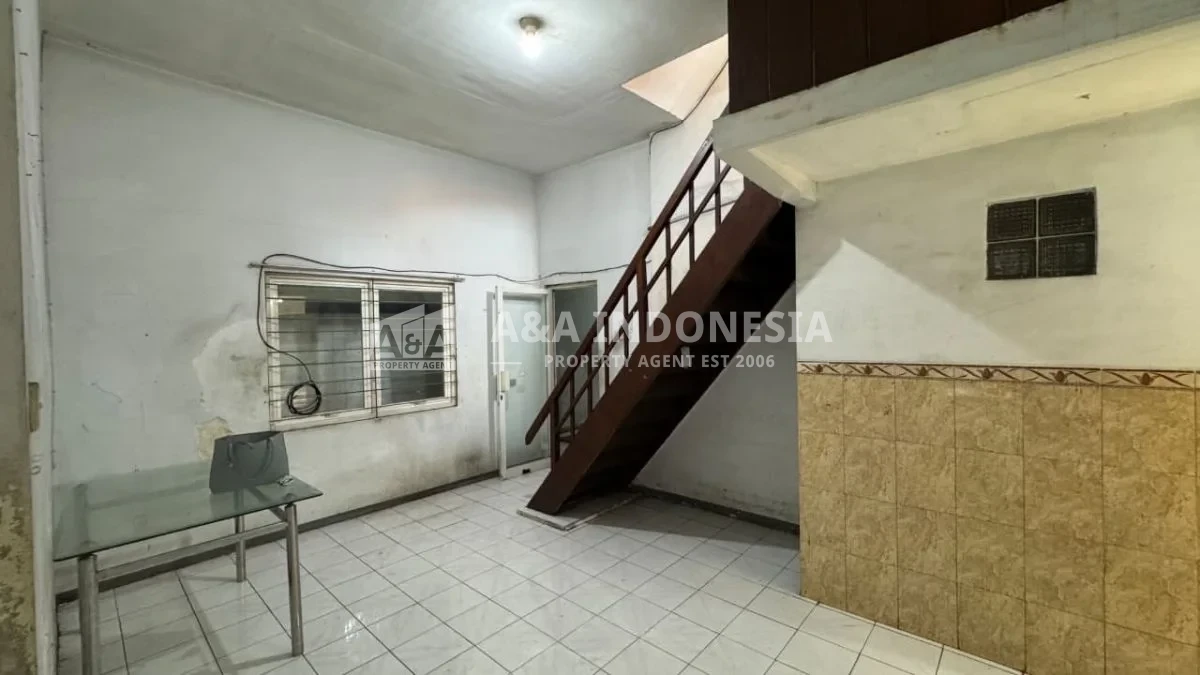 Dijual Rumah Bagus 2 Lantai Lokasi Di Kawasan Simokerto Surabaya Utara - Thumbnail 6