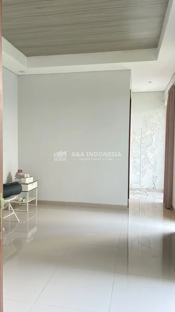 Dijual Rumah Bagus Dan Nyaman Lokasi Di Graha Natura Surabaya Barat - Thumbnail 3