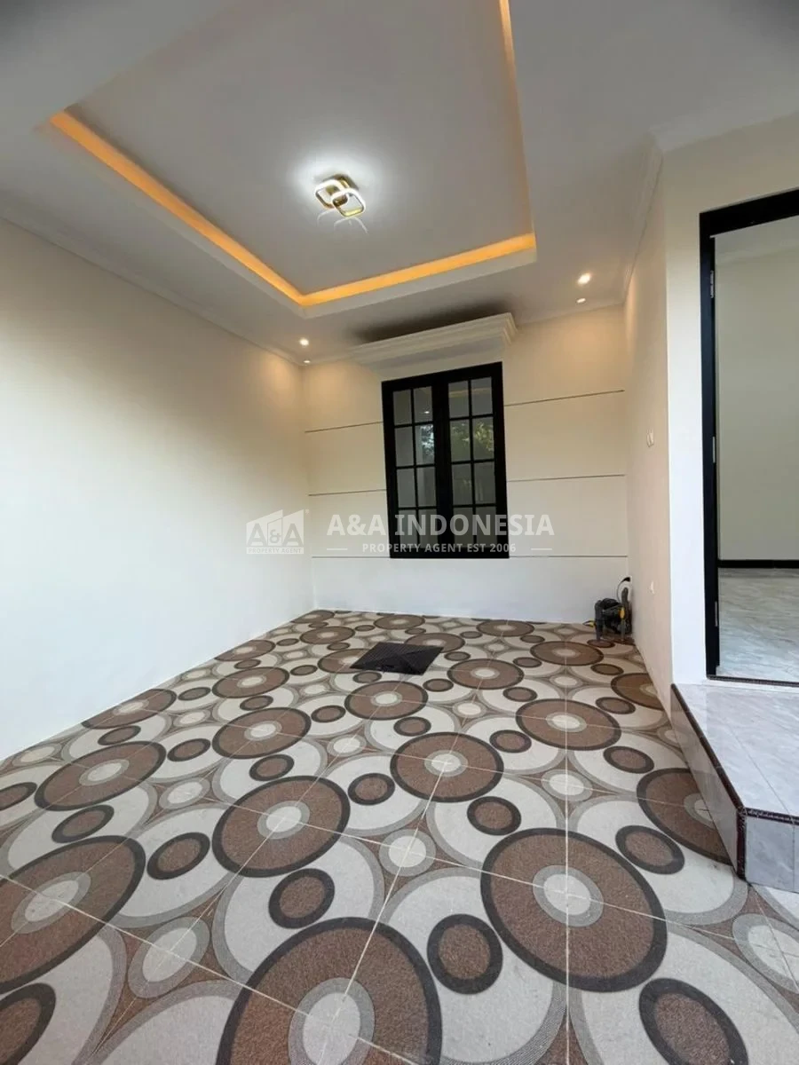Dijual Rumah Siap Huni Lokasi Di Kawasan Kemlaten Surabaya Barat - Thumbnail 2