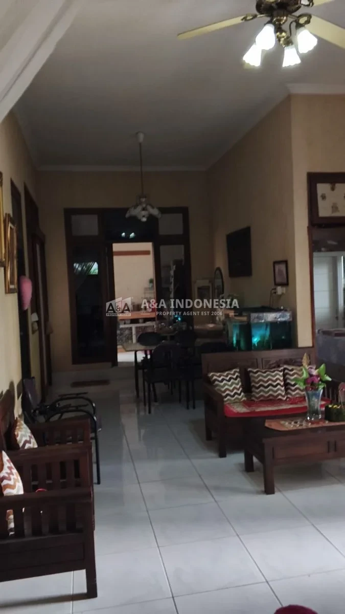 Dijual rumah hook asri di kawasan hunian Taman simpang darmo permai selatan surabaya barat - Thumbnail 4
