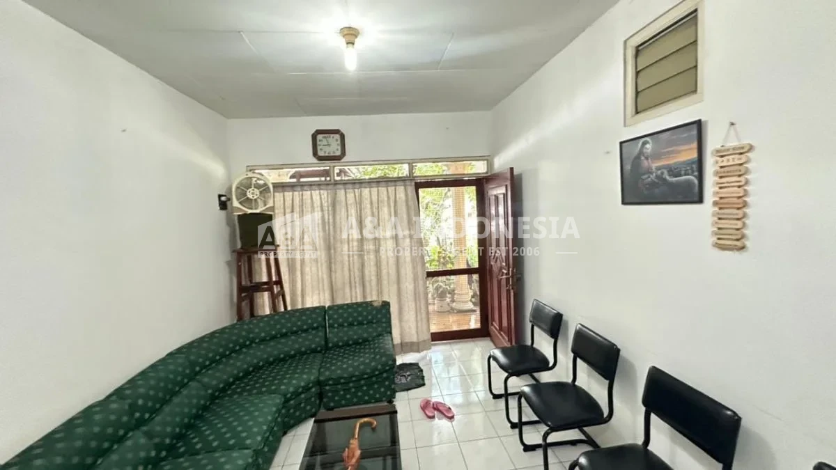 Dijual Rumah Besar Dan Murah Di Semolowaru Elok, Surabaya Timur - Thumbnail 2