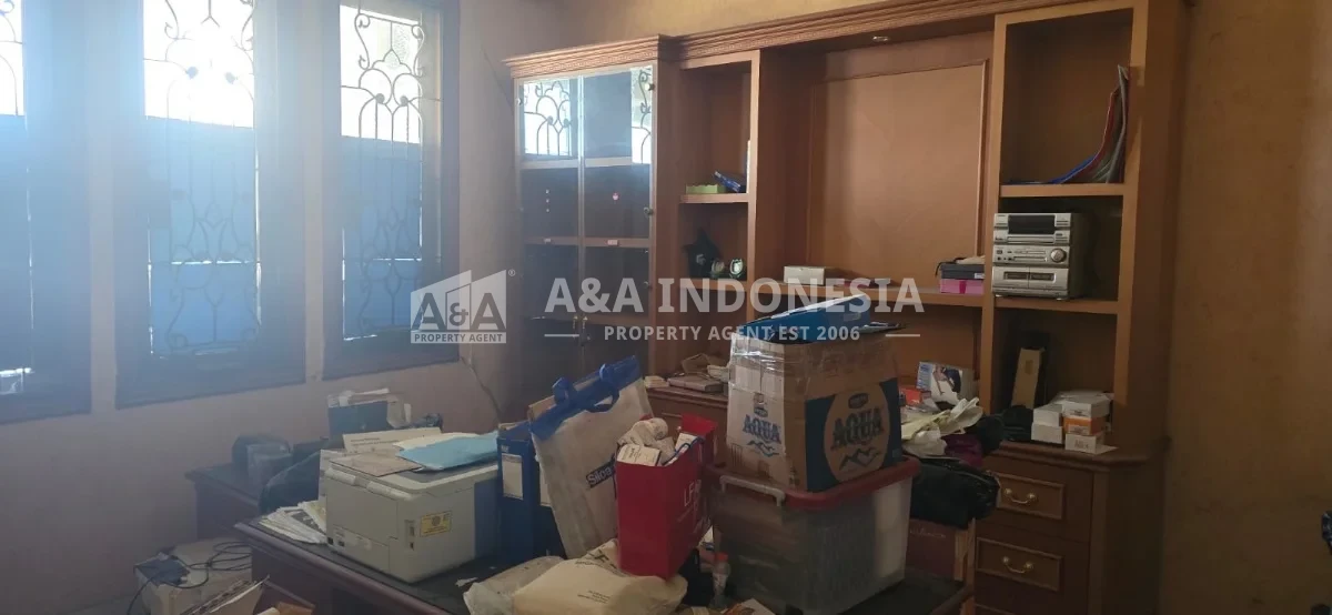 Dijual Cepat Rumah Mewah 2 Lantai Dharmahusada Mas Surabaya Timur Lokasi Strategis Dekat Pakuwon City Mall Mulyosari ITS - Thumbnail 4