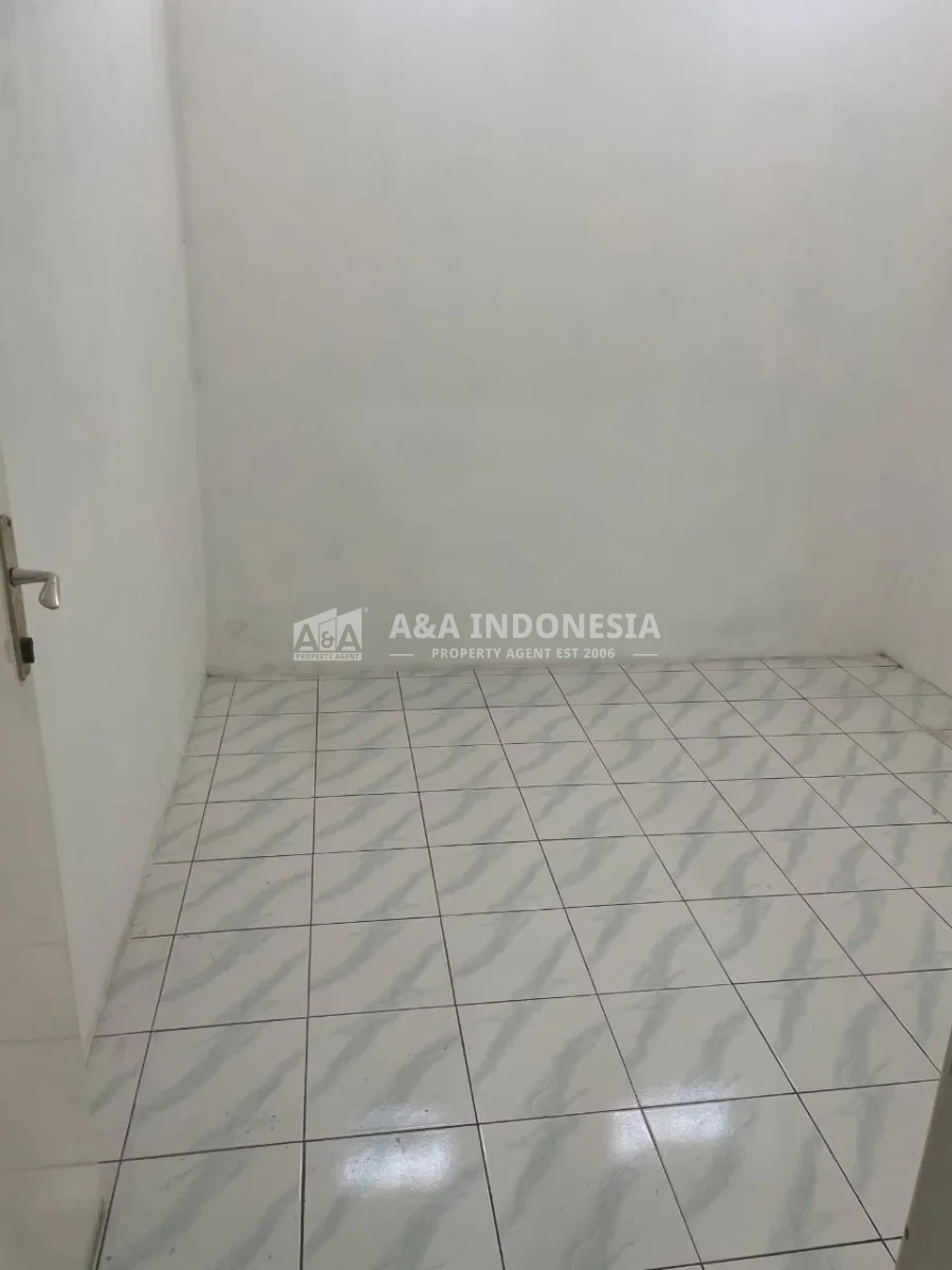Disewakan Rumah 2 Lantai di Lebak Indah Regency Surabaya Timur - Thumbnail 7