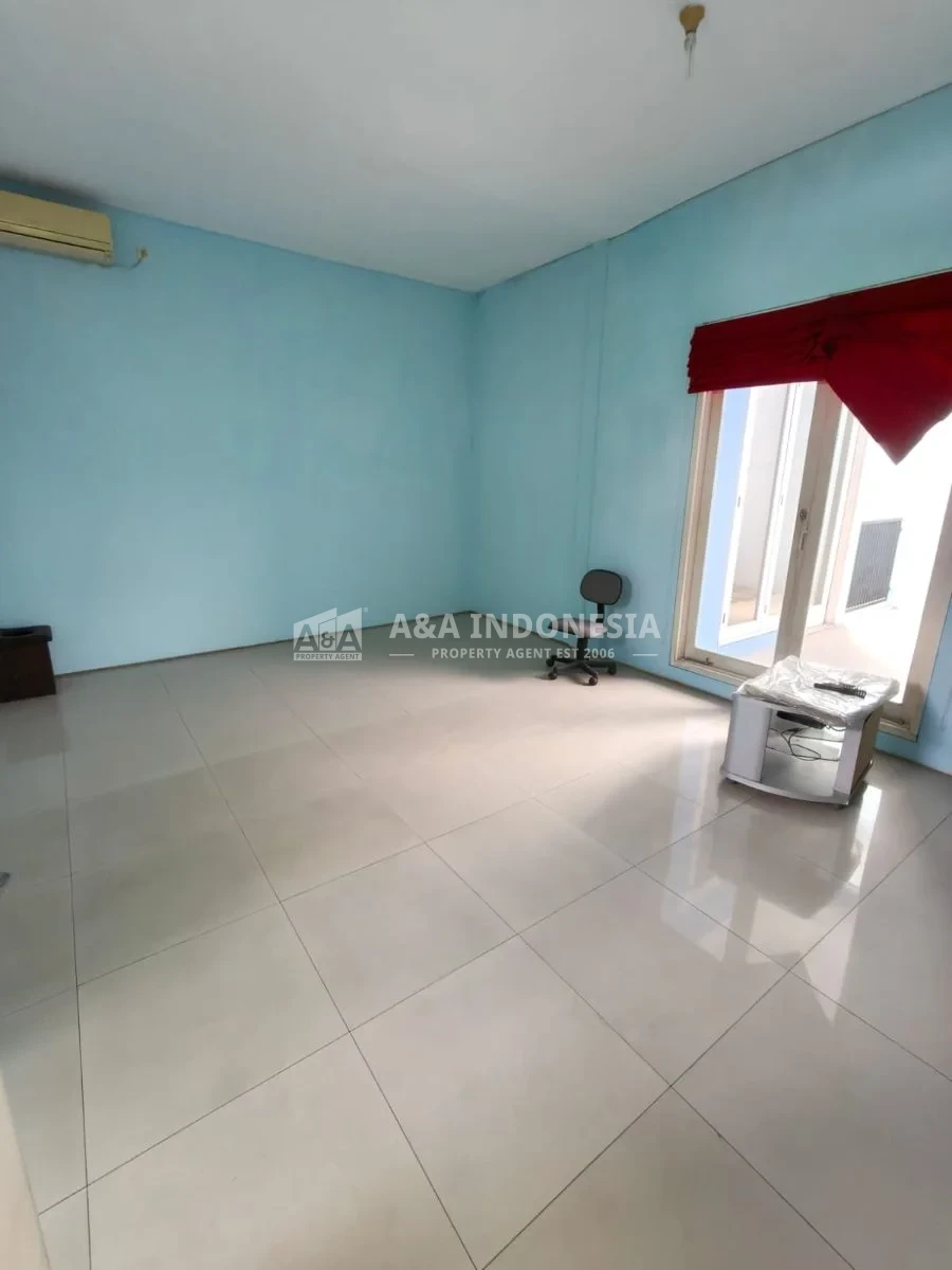 Dijual Rumah Siap Huni di kawasan hunian royal residence surabaya barat - Thumbnail 4